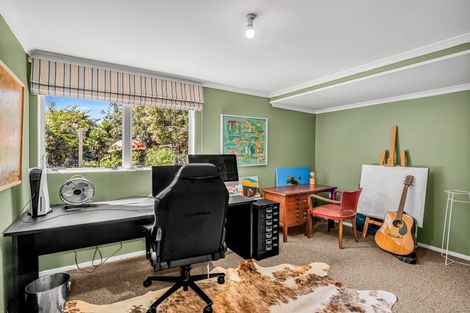 Photo of property in 15 Godwin Crescent, College Estate, Whanganui, 4500