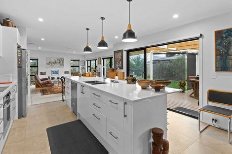 Photo of property in 6 Kingi Te Ahoaho Place, Otaki, 5512