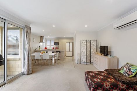 Photo of property in 33 Chandler Way, Rolleston, 7615