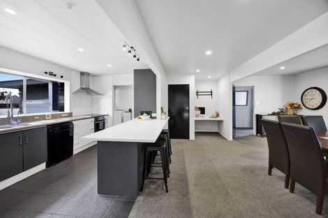 Photo of property in 52 Murray Avenue, Hawera, 4610