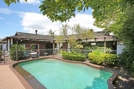 Photo of property in 5 Rushgreen Avenue, Pahurehure, Papakura, 2113