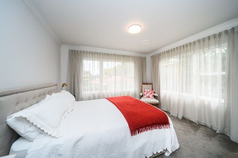 Photo of property in 33 Newcastle Street, Hokowhitu, Palmerston North, 4410