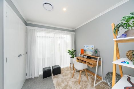 Photo of property in 2 Oldfield Lane, Marton, 4710