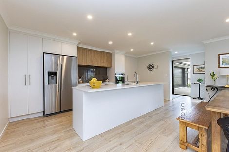 Photo of property in 17 Pitoitoi Drive, Riverhead, 0820