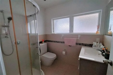 Photo of property in 33 Minaret Drive, Bucklands Beach, Auckland, 2014