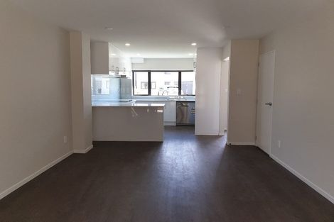 Photo of property in 21 Millcroft Lane, Ranui, Auckland, 0612