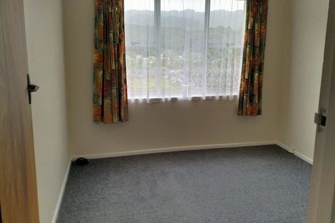 Photo of property in 7a Lincoln Grove, Wainuiomata, Lower Hutt, 5014