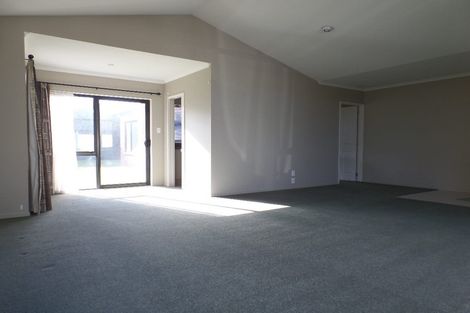 Photo of property in 16 Kohi Drive, Parklands, Christchurch, 8083