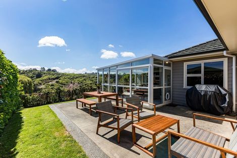 Photo of property in 3 Catlins Glen, Aotea, Porirua, 5024