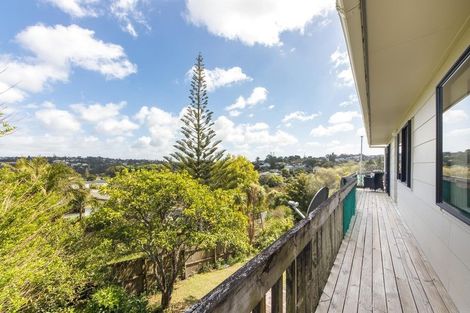 Photo of property in 2/77 Stanley Road, Glenfield, Auckland, 0629