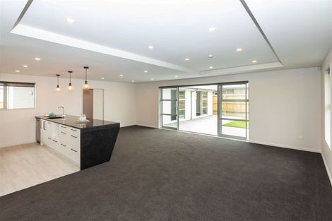 Photo of property in 11 Lussa Close, Broomfield, Christchurch, 8042