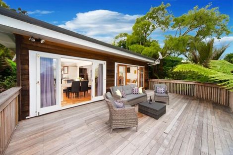 Photo of property in 69 Kohu Road, Titirangi, Auckland, 0604