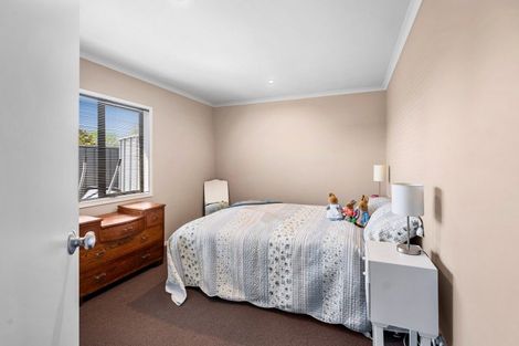 Photo of property in 11 Lewis Way, Poraiti, Napier, 4112