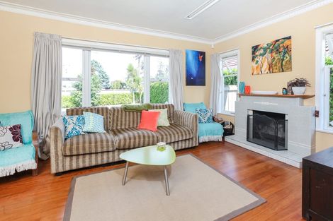 Photo of property in 733 Te Atatu Road, Te Atatu Peninsula, Auckland, 0610