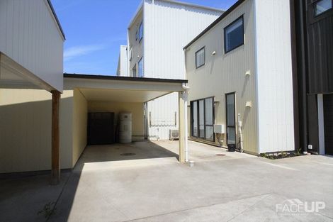 Photo of property in 213 Hobsonville Point Road, Hobsonville, Auckland, 0616