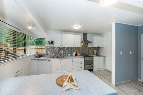 Photo of property in 1 Redwood Close, Paraparaumu, 5032