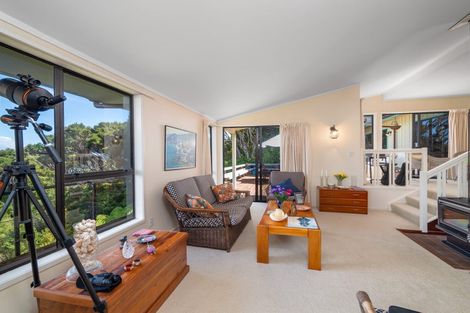 Photo of property in 37 Gilbert Mair Rise, Russell, 0272
