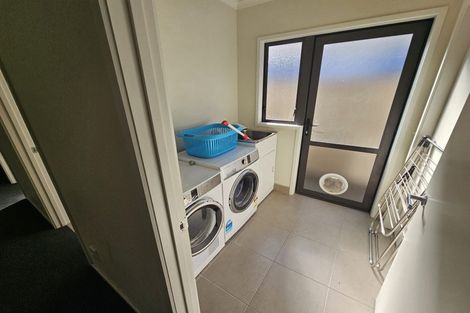 Photo of property in 114a Avondale Road, Taradale, Napier, 4112