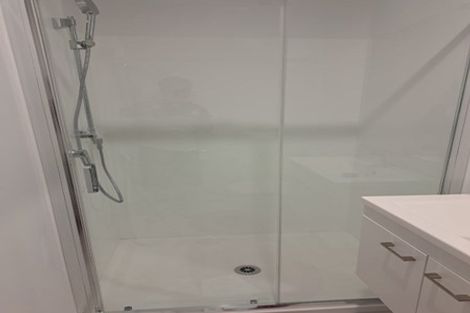 Photo of property in 2/3 Fairdale Place, Birkdale, Auckland, 0626