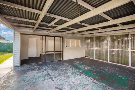 Photo of property in 48 Convair Crescent, Mangere, Auckland, 2022
