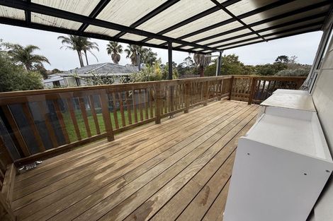 Photo of property in 47 Hassan Drive, Massey, Auckland, 0614