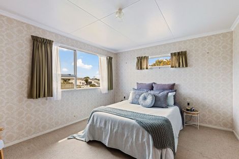 Photo of property in 2/2 Grey Street, Waitara, 4320