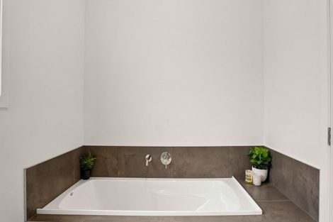 Photo of property in 5 Glenelg Lane, Jacks Point, 9371