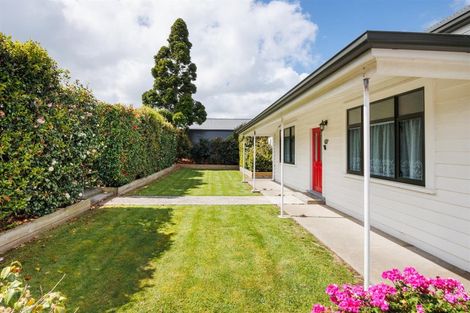Photo of property in 123 High Street, Bulls, 4818