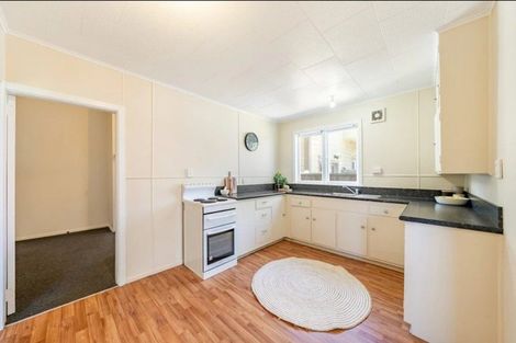 Photo of property in 37 Plunket Avenue, Petone, Lower Hutt, 5012