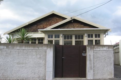 Photo of property in 25 Ferry Street, Seatoun, Wellington, 6022