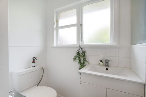 Photo of property in 2/49a Shakespeare Avenue, Trentham, Upper Hutt, 5018