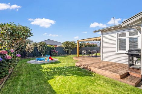 Photo of property in 6 Mortlake Street, Islington, Christchurch, 8042