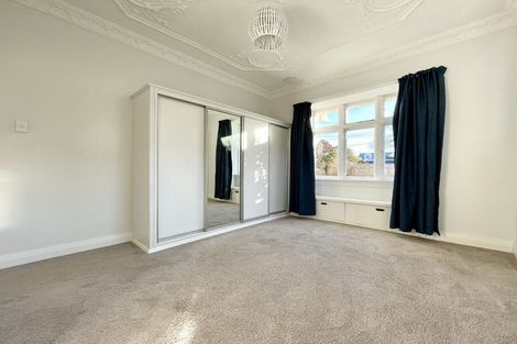 Photo of property in 18 Parkvale Road, Karori, Wellington, 6012