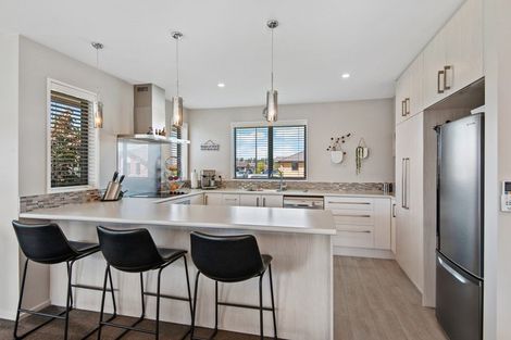 Photo of property in 39 Burford Way, Rolleston, 7615