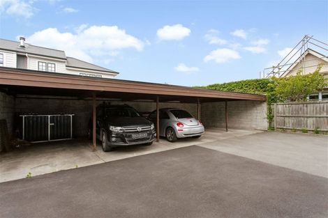 Photo of property in 102 Winchester Street, Merivale, Christchurch, 8014