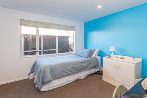 Photo of property in 4 Daniels Road, Redwood, Christchurch, 8051