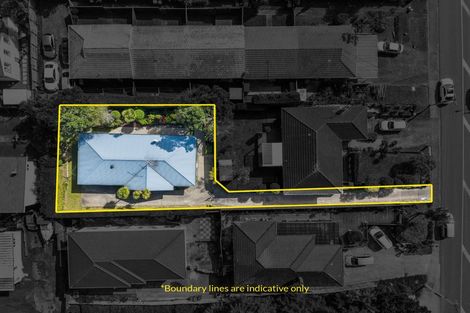 Photo of property in 2/42 Rua Road, Glen Eden, Auckland, 0602