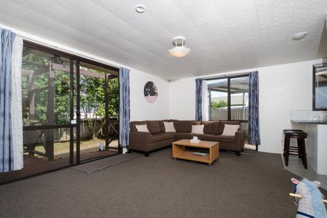 Photo of property in 3/8 Ireland Place, Ranui, Auckland, 0612