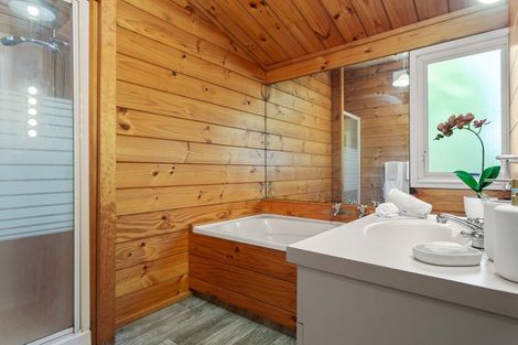 Photo of property in 31 Eders Road, Woodend, 7610