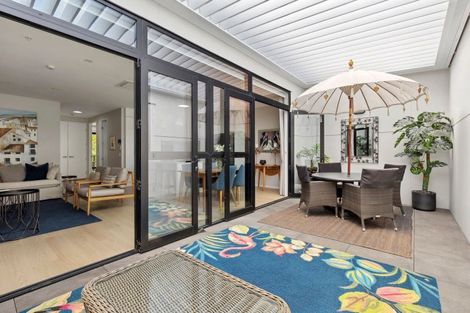 Photo of property in 204/86 Alpha Street, Cambridge, 3434