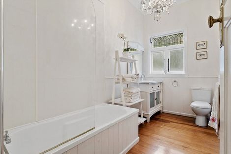 Photo of property in 57 Beach Road, Pahurehure, Papakura, 2113