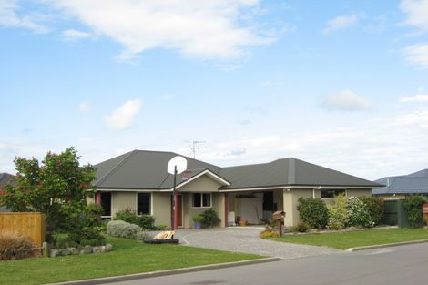 Photo of property in 24 Hawkins Place, Rangiora, 7400