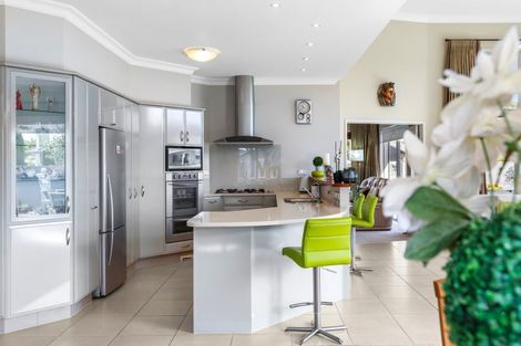 Photo of property in 1 Saratoga Court, Papamoa Beach, Papamoa, 3118