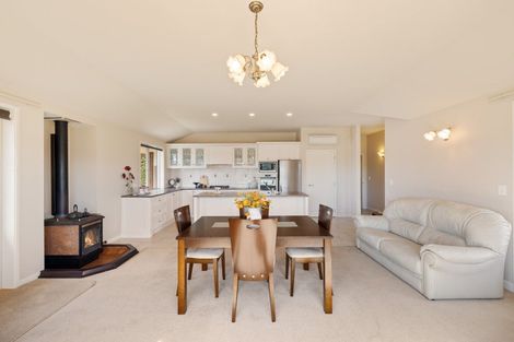 Photo of property in 2 Haydon Place, Amberley, 7410