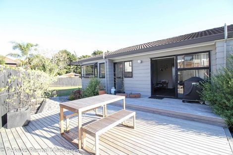 Photo of property in 8 Hakea Place, Totara Heights, Auckland, 2105