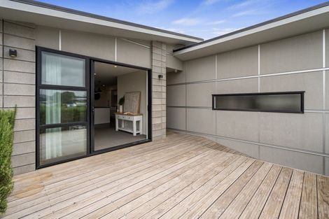 Photo of property in 177 Lakes Boulevard, Pyes Pa, Tauranga, 3112