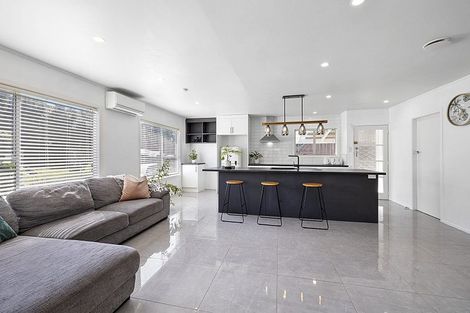 Photo of property in 1 Ross Place, Blagdon, New Plymouth, 4310