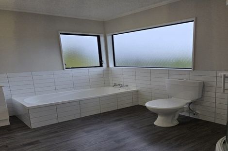 Photo of property in 65 Cedar Drive, Paraparaumu Beach, Paraparaumu, 5032