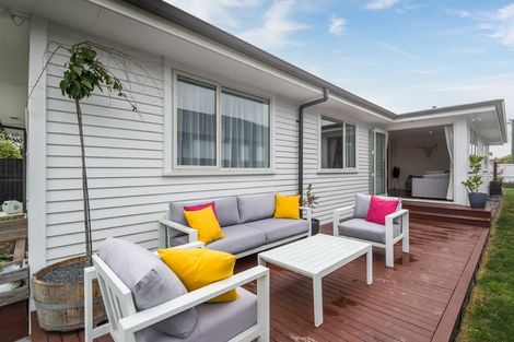 Photo of property in 33 Reginald Street, Burwood, Christchurch, 8083