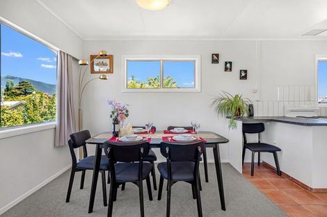 Photo of property in 10 Cornwall Place, Stoke, Nelson, 7011